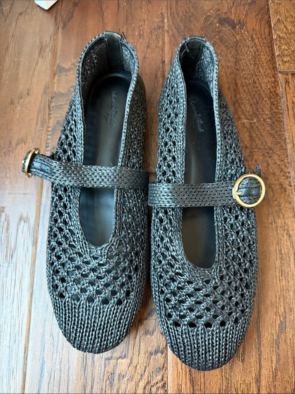 Universal Threads Sz9.5 Women’s Black Crochet Mary Jane Flats with Gold Buckle
